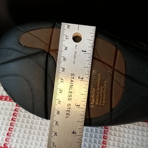 NWT Clarks Women's size 9 Wide Brown Loafers - Picture 12 of 12